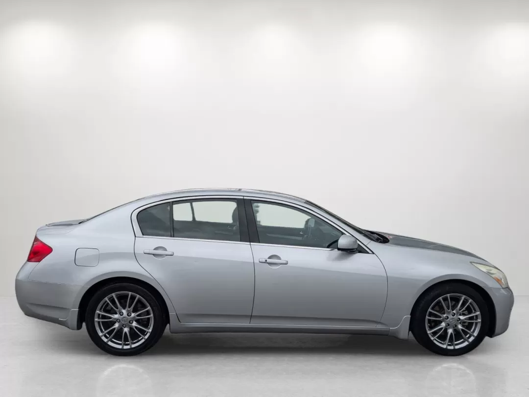 2008 Infiniti G35 Sedan Journey (JNKBV61E38M) with an Other engine, located at 3959 U.S. 80 W, Phenix City, AL, 36870, (334) 297-4885, 32.469296, -85.135185 - **Experience Luxury and Performance with the 2008 Infiniti G35 Sedan in Phenix City, AL!**<br /> <br /> Are you ready to elevate your daily commute or weekend adventures? The 2008 Infiniti G35 Sedan is the perfect blend of luxury and performance, making it an ideal choice for those who value comfort - Photo#3