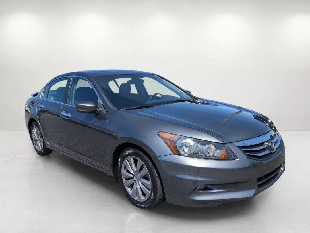 2011 Honda Accord Sdn EX-L (1HGCP3F83BA) with an Gas V6 3.5L/212 engine, 5-Speed Automatic transmission, located at 1430 Gateway Drive, Opelika, AL, 36801, (334) 239-0944, 32.637871, -85.409790 - 2011 Honda Accord Sdn EX-L - Photo#2