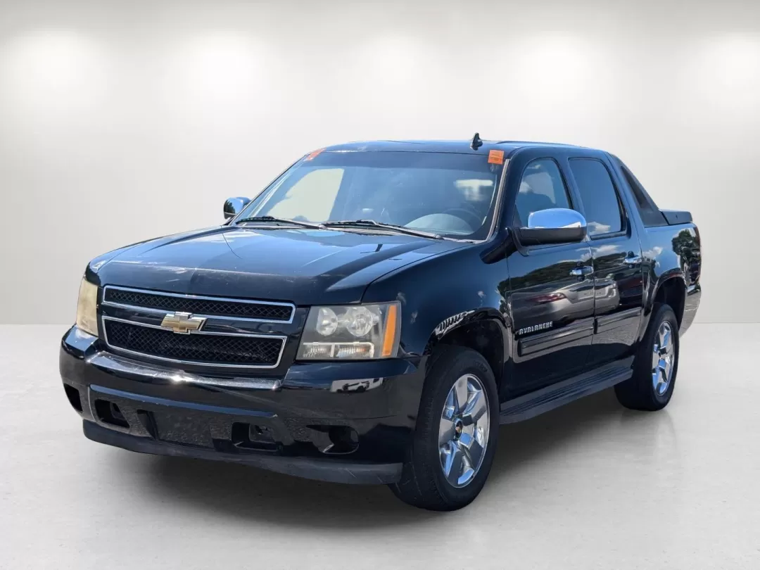 photo of 2010 Chevrolet Avalanche LS