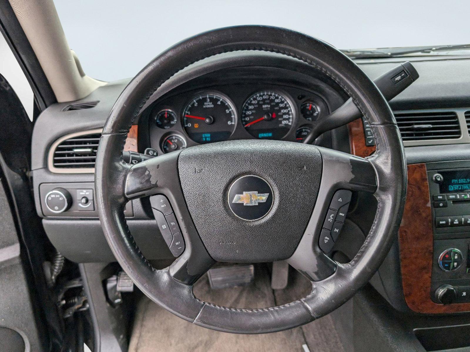 2010 /Ebony Chevrolet Avalanche LS (3GNNCEE00AG) with an Gas/Ethanol V8 5.3L/325 engine, 6-Speed Automatic w/OD transmission, located at 5115 14th Ave., Columbus, GA, 31904, (706) 323-0345, 32.511494, -84.971046 - 2010 Chevrolet Avalanche LS - Photo#15