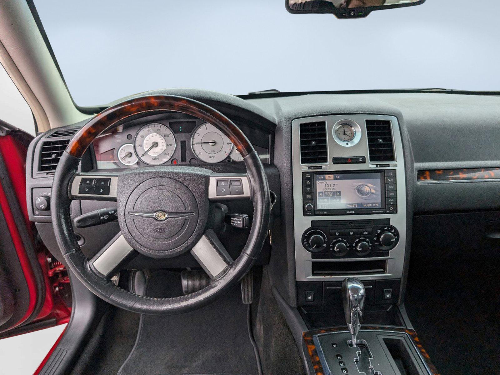 2009 /Dark slate gray Chrysler 300 Limited (2C3KA33V29H) with an Gas V6 3.5L/214 engine, 4-Speed Automatic transmission, located at 3959 U.S. 80 W, Phenix City, AL, 36870, (334) 297-4885, 32.469296, -85.135185 - 2009 Chrysler 300 Limited - Photo#11