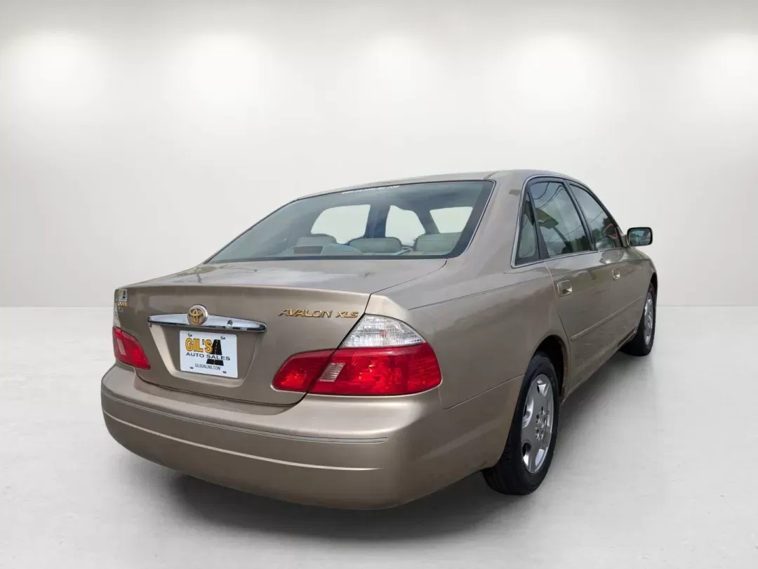 2004 Toyota Avalon XLS (4T1BF28B44U) with an Gas V6 3.0L/183 engine, 4-Speed Automatic w/OD transmission, located at 521 Old Farm Lane Rd, Prattville, AL, 36066, (334) 325-1505, 32.482460, -86.416367 - 2004 Toyota Avalon XLS - Photo#4