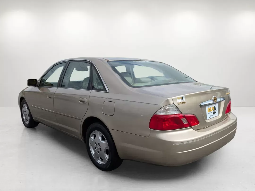 2004 Toyota Avalon XLS (4T1BF28B44U) with an Gas V6 3.0L/183 engine, 4-Speed Automatic w/OD transmission, located at 521 Old Farm Lane Rd, Prattville, AL, 36066, (334) 325-1505, 32.482460, -86.416367 - 2004 Toyota Avalon XLS - Photo#6