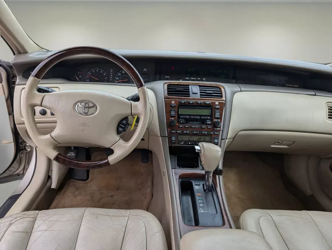 2004 Toyota Avalon XLS (4T1BF28B44U) with an Gas V6 3.0L/183 engine, 4-Speed Automatic w/OD transmission, located at 521 Old Farm Lane Rd, Prattville, AL, 36066, (334) 325-1505, 32.482460, -86.416367 - 2004 Toyota Avalon XLS - Photo#11