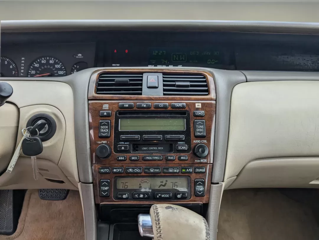 2004 Toyota Avalon XLS (4T1BF28B44U) with an Gas V6 3.0L/183 engine, 4-Speed Automatic w/OD transmission, located at 521 Old Farm Lane Rd, Prattville, AL, 36066, (334) 325-1505, 32.482460, -86.416367 - 2004 Toyota Avalon XLS - Photo#14