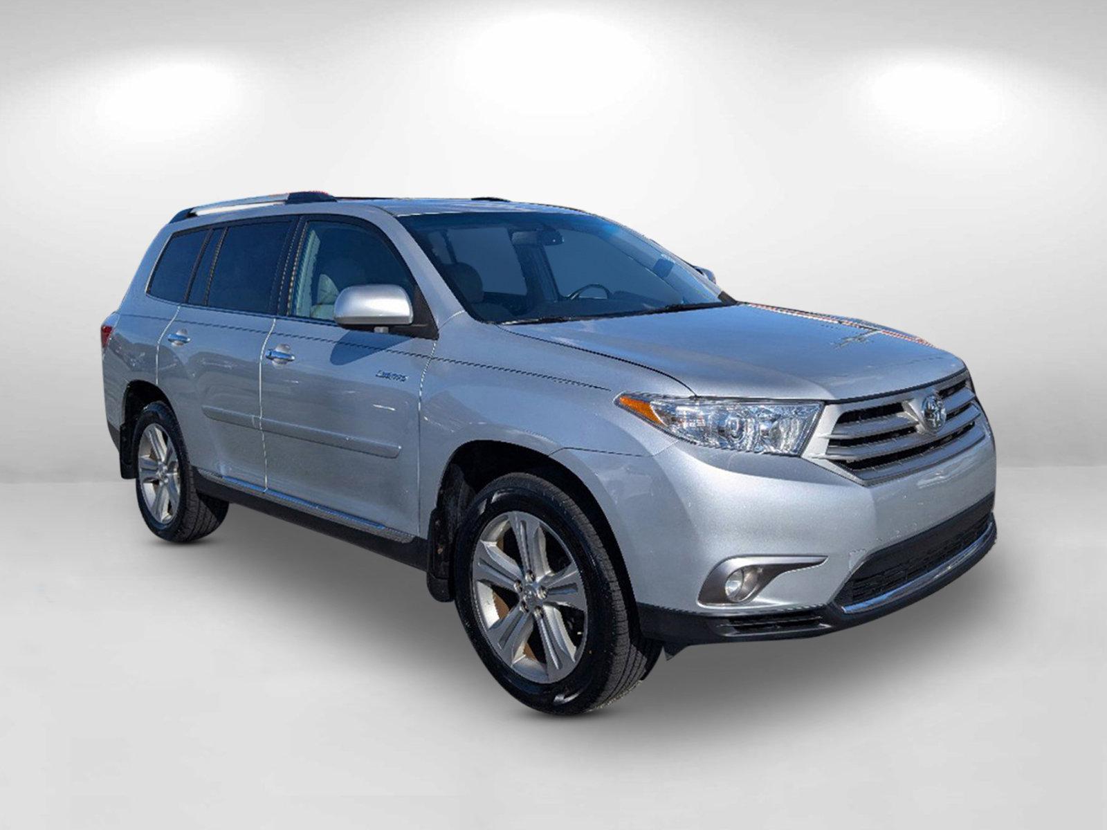 2013 Toyota Highlander Limited (5TDDK3EH9DS) with an Gas V6 3.5L/211 engine, 5-Speed Automatic w/Manual Shift transmission, located at 521 Old Farm Lane Rd, Prattville, AL, 36066, (334) 325-1505, 32.482460, -86.416367 - 2013 Toyota Highlander Limited - Photo#2