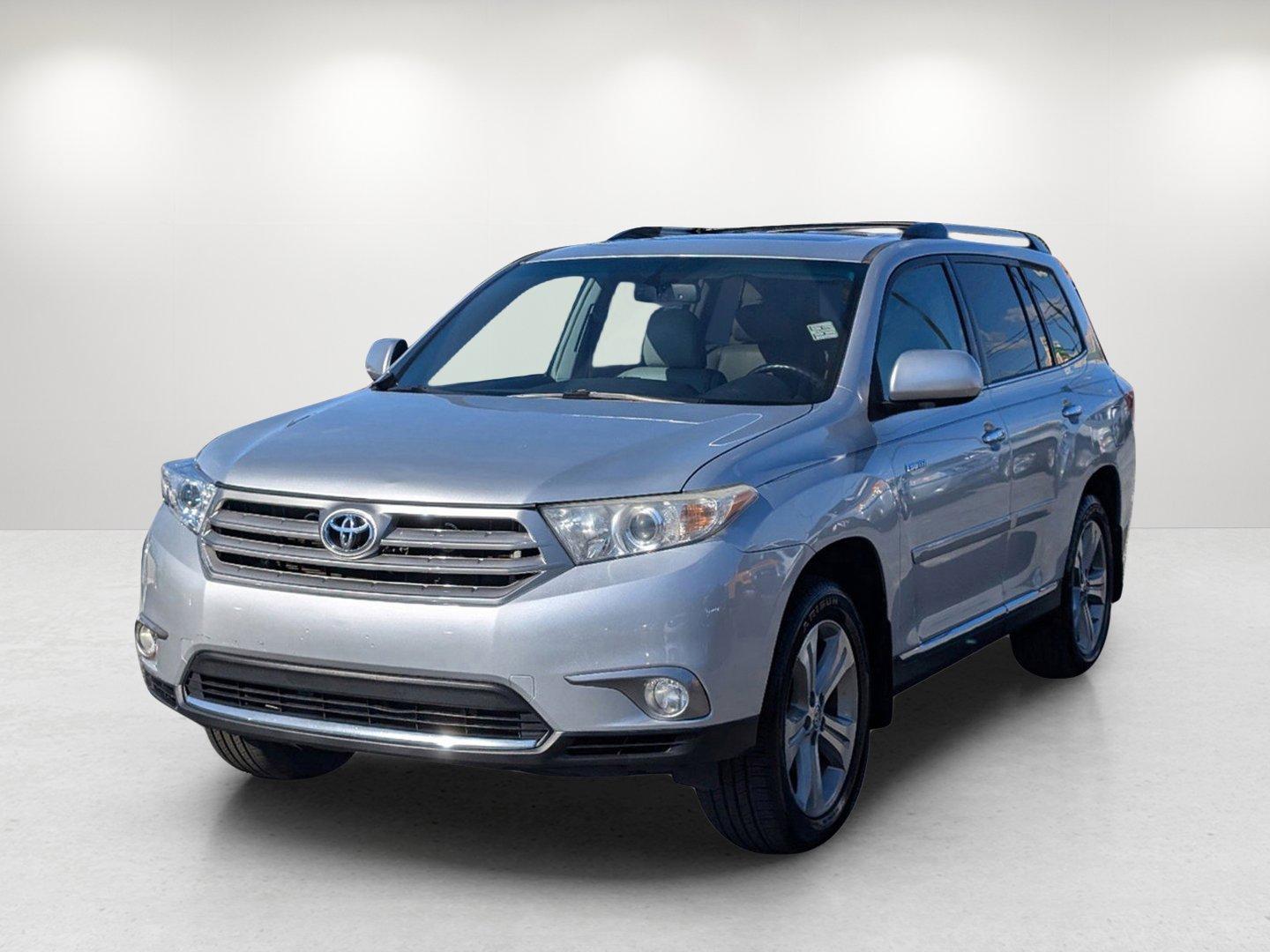 2013 Toyota Highlander Limited (5TDDK3EH9DS) with an Gas V6 3.5L/211 engine, 5-Speed Automatic w/Manual Shift transmission, located at 804 22nd Ave, Phenix City, AL, 36870, (334) 297-1860, 32.484749, -85.024475 - 2013 Toyota Highlander Limited - Photo#0