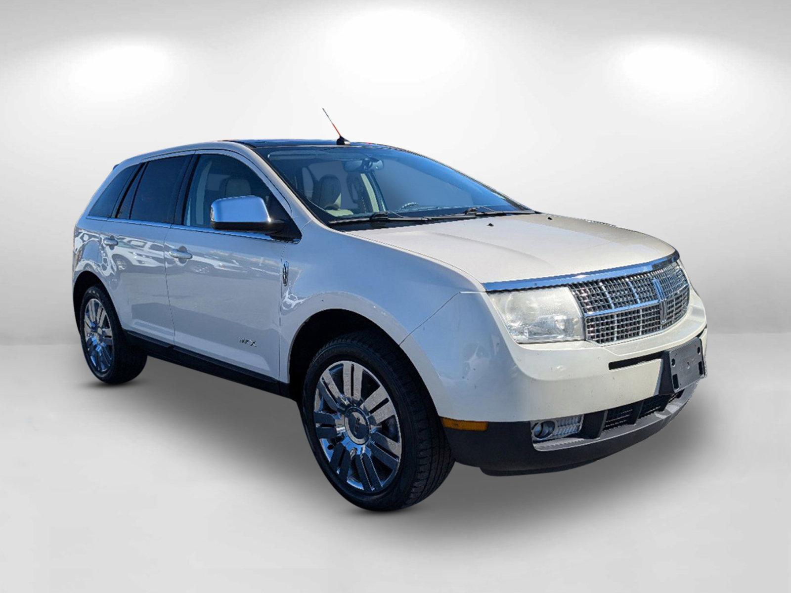 2008 Lincoln MKX (2LMDU68C38B) with an Gas V6 3.5L/213 engine, 6-Speed Automatic w/OD transmission, located at 1430 Gateway Drive, Opelika, AL, 36801, (334) 239-0944, 32.637871, -85.409790 - 2008 Lincoln MKX - Photo#2