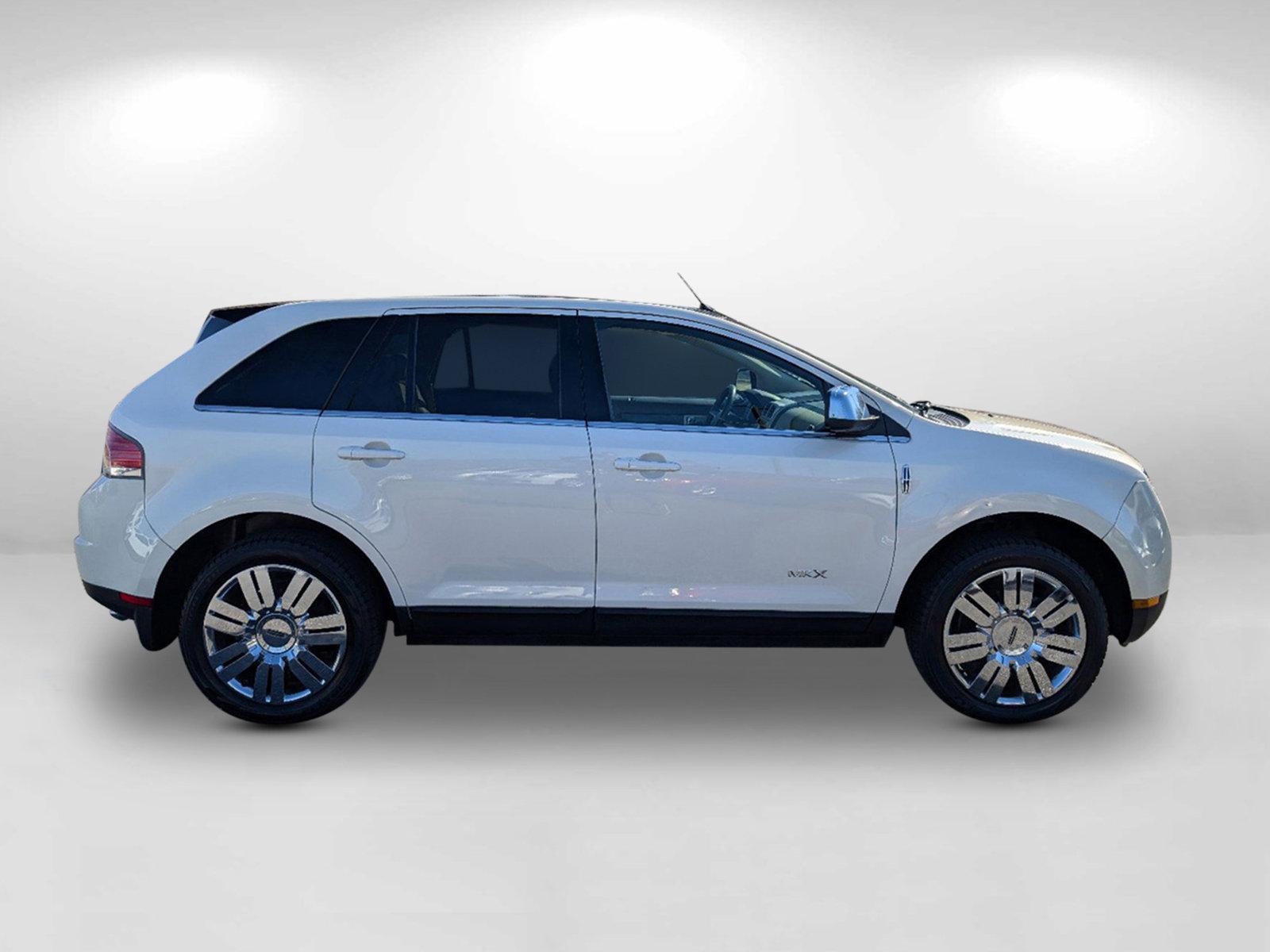 2008 Lincoln MKX (2LMDU68C38B) with an Gas V6 3.5L/213 engine, 6-Speed Automatic w/OD transmission, located at 1430 Gateway Drive, Opelika, AL, 36801, (334) 239-0944, 32.637871, -85.409790 - 2008 Lincoln MKX - Photo#3