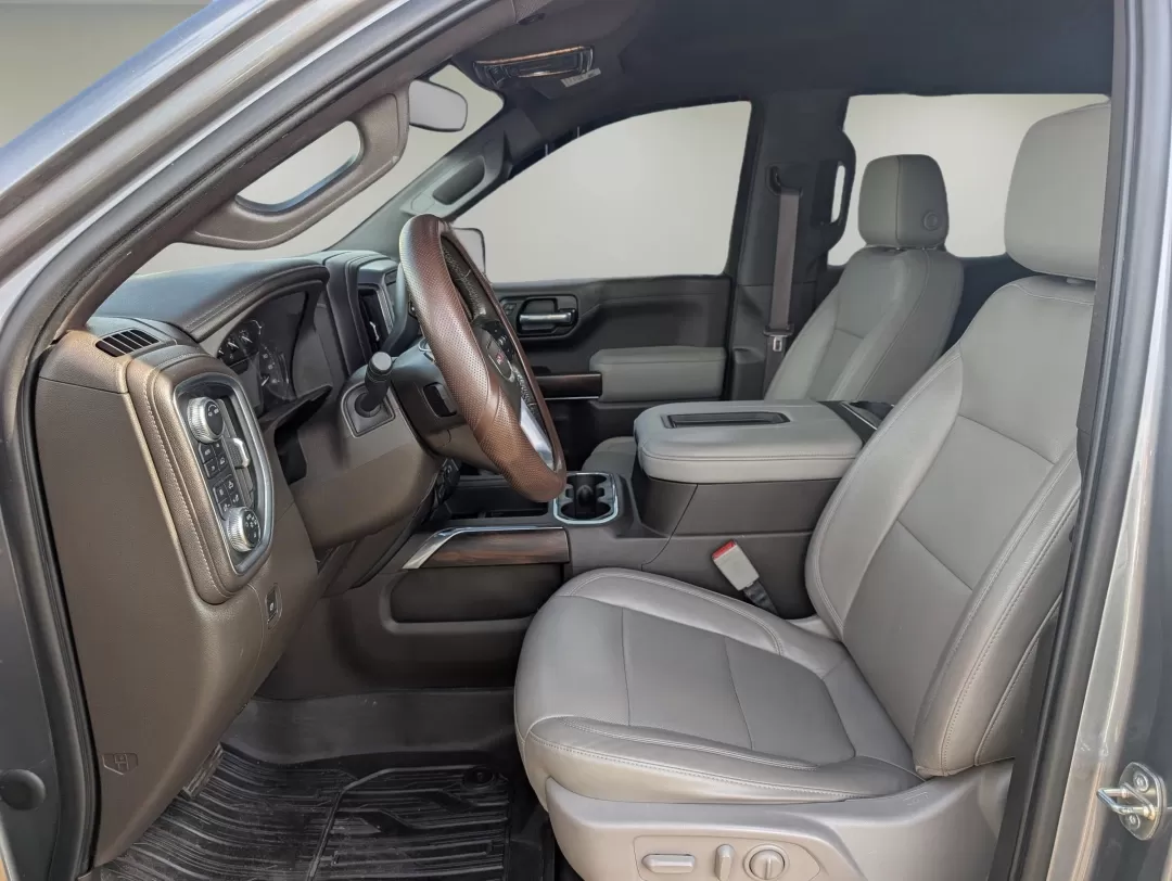 2020 /Dark Walnut/Slate GMC Sierra 1500 SLT (3GTU9DED9LG) with an Other engine, located at 3959 U.S. 80 W, Phenix City, AL, 36870, (334) 297-4885, 32.469296, -85.135185 - **Unleash Adventure with the 2020 GMC Sierra 1500 SLT at Gils Auto - Phenix City!**<br /> <br /> Are you ready to elevate your adventures on and off the road? The 2020 GMC Sierra 1500 SLT is the ideal companion for weekend getaways, family outings, and everything in between. With spacious seating fo - Photo#10