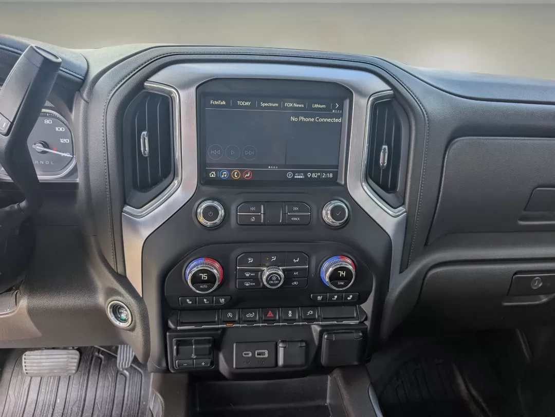 2020 /Dark Walnut/Slate GMC Sierra 1500 SLT (3GTU9DED9LG) with an Other engine, located at 3959 U.S. 80 W, Phenix City, AL, 36870, (334) 297-4885, 32.469296, -85.135185 - **Unleash Adventure with the 2020 GMC Sierra 1500 SLT at Gils Auto - Phenix City!**<br /> <br /> Are you ready to elevate your adventures on and off the road? The 2020 GMC Sierra 1500 SLT is the ideal companion for weekend getaways, family outings, and everything in between. With spacious seating fo - Photo#13