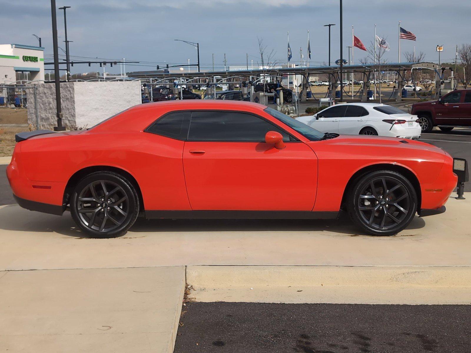 2019 /Black Dodge Challenger SXT (2C3CDZAG4KH) with an Regular Unleaded V-6 3.6 L/220 engine, 8-Speed Automatic w/OD transmission, located at 521 Old Farm Lane Rd, Prattville, AL, 36066, (334) 325-1505, 32.482460, -86.416367 - 2019 Dodge Challenger SXT - Photo#4