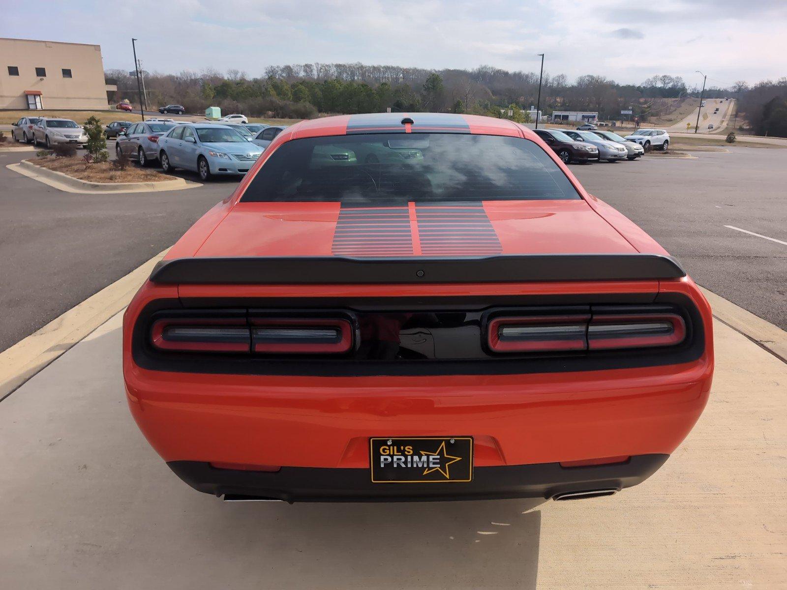 2019 /Black Dodge Challenger SXT (2C3CDZAG4KH) with an Regular Unleaded V-6 3.6 L/220 engine, 8-Speed Automatic w/OD transmission, located at 521 Old Farm Lane Rd, Prattville, AL, 36066, (334) 325-1505, 32.482460, -86.416367 - 2019 Dodge Challenger SXT - Photo#6