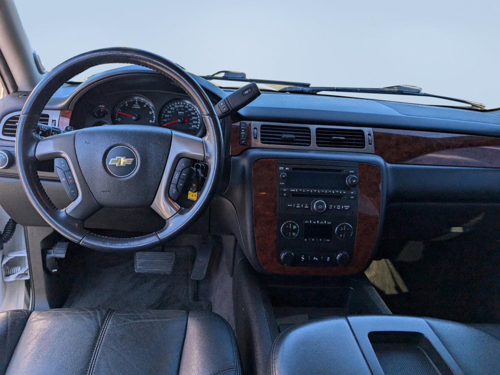 2014 /Ebony Chevrolet Suburban LT (1GNSCJE02ER) with an Gas/Ethanol V8 5.3L/323 engine, 6-Speed Automatic transmission, located at 3959 U.S. 80 W, Phenix City, AL, 36870, (334) 297-4885, 32.469296, -85.135185 - 2014 Chevrolet Suburban LT - Photo#14