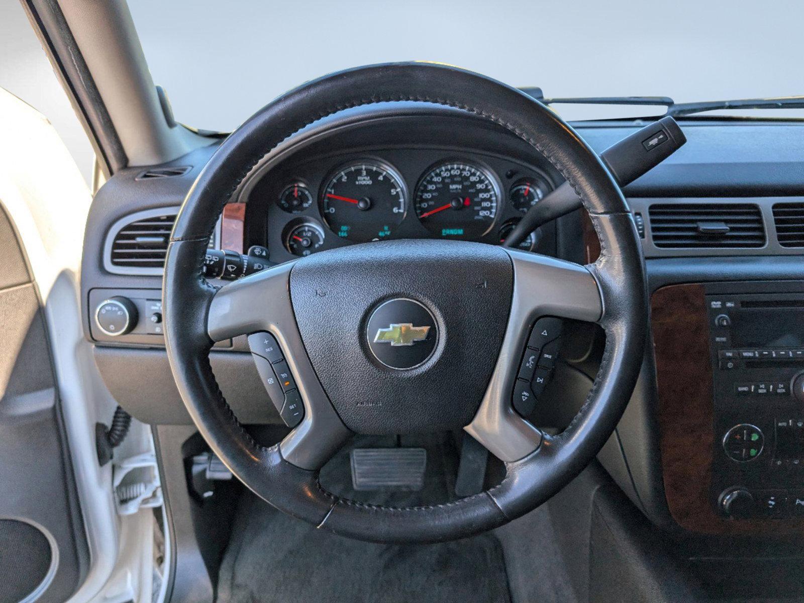 2014 /Ebony Chevrolet Suburban LT (1GNSCJE02ER) with an Gas/Ethanol V8 5.3L/323 engine, 6-Speed Automatic transmission, located at 3959 U.S. 80 W, Phenix City, AL, 36870, (334) 297-4885, 32.469296, -85.135185 - 2014 Chevrolet Suburban LT - Photo#16