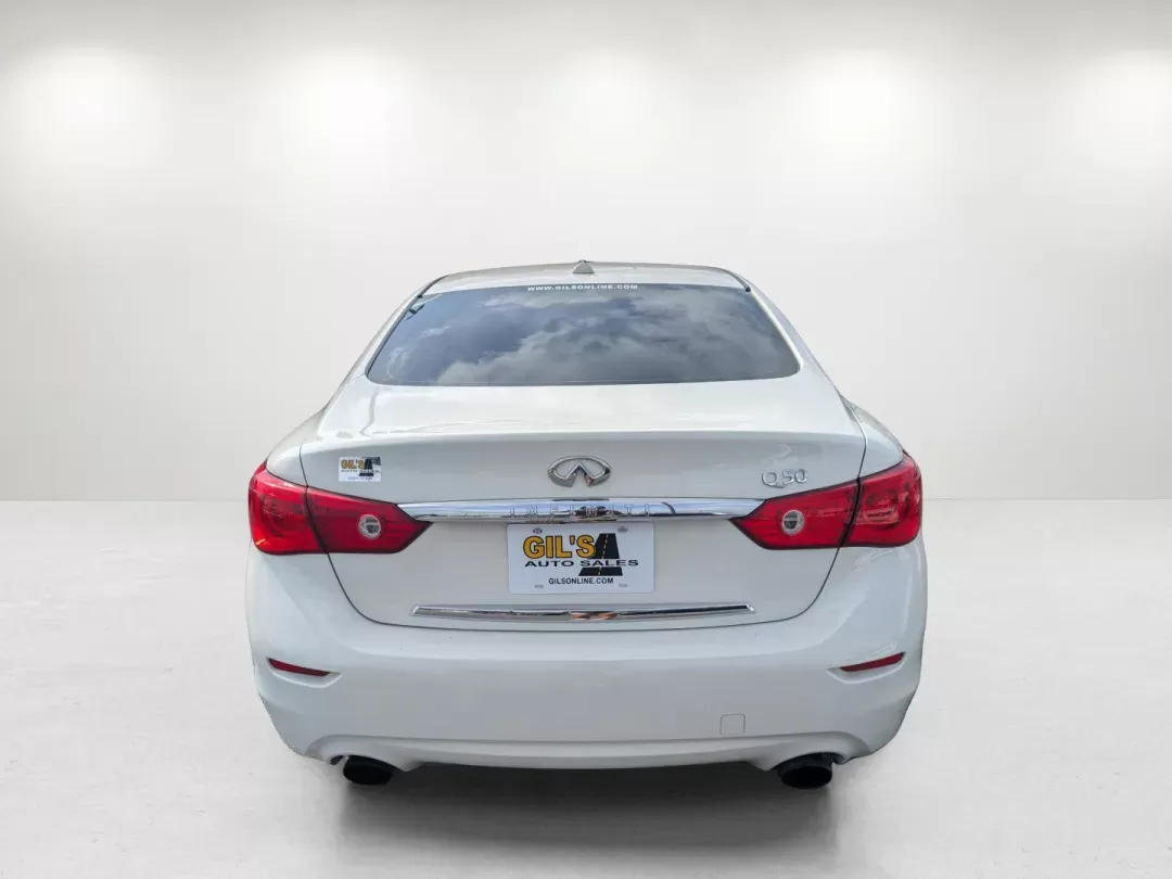 2017 Pure White /Graphite Infiniti Q50 3.0t Signature Edition (JN1EV7APXHM) with an Twin Turbo Premium Unleaded V-6 3.0 L/183 engine, 7-Speed Automatic w/OD transmission, located at 3959 U.S. 80 W, Phenix City, AL, 36870, (334) 297-4885, 32.469296, -85.135185 - 2017 Infiniti Q50 3.0t Signature Edition - Photo#6