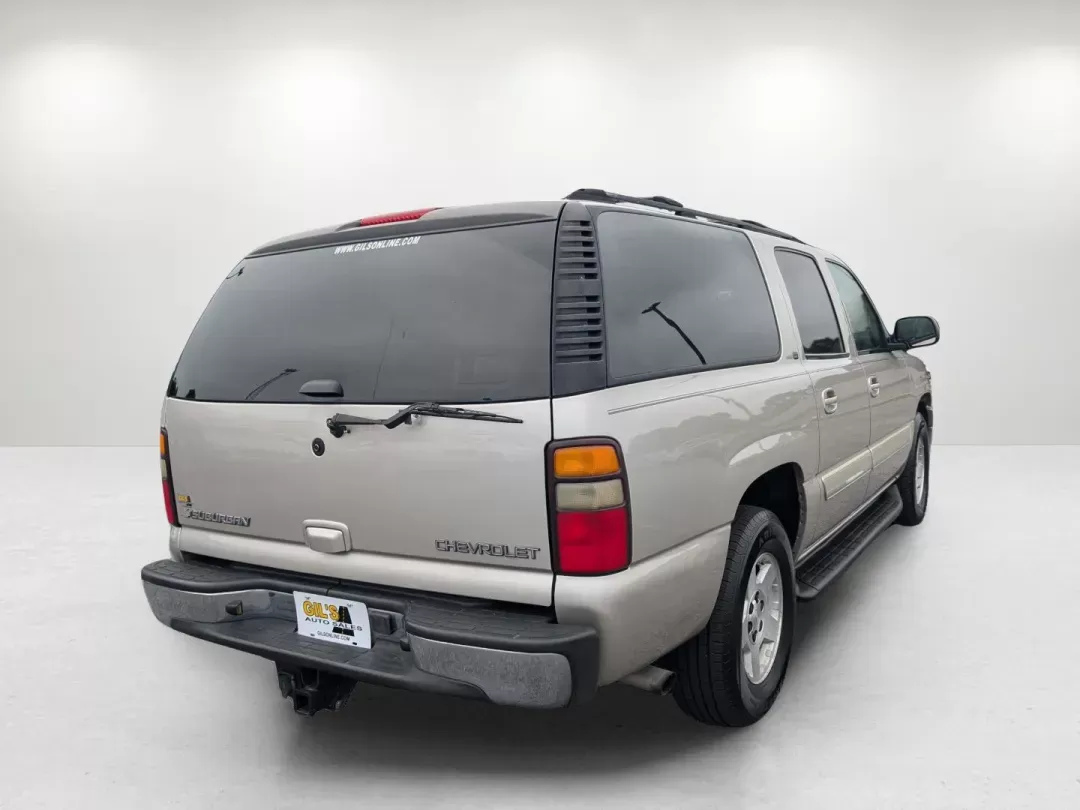 2004 /Gray/Dark Charcoal Chevrolet Suburban LT (3GNEC16Z94G) with an Other engine, located at 3959 U.S. 80 W, Phenix City, AL, 36870, (334) 297-4885, 32.469296, -85.135185 - **Discover Adventure with the 2004 Chevrolet Suburban LT at Gils Auto!**<br /> <br /> Are you ready to elevate your family road trips or weekend getaways? This 2004 Chevrolet Suburban LT, available at Gils Auto in Phenix City, AL, is your ticket to unforgettable experiences. With its spacious interi - Photo#4