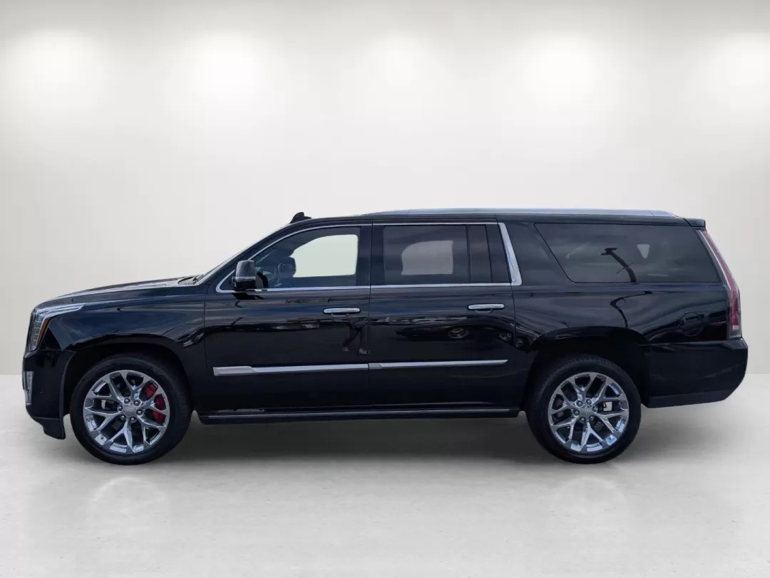 2018 /Jet Black with Jet Black Accents Cadillac Escalade ESV Platinum (1GYS4KKJ5JR) with an Other engine, located at 1430 Gateway Drive, Opelika, AL, 36801, (334) 239-0944, 32.637871, -85.409790 - **Experience Luxury and Adventure with the 2018 Cadillac Escalade ESV Platinum at Gils Auto - Opelika!**<br /> <br /> Are you ready to elevate your lifestyle while enjoying the perfect blend of luxury and capability? The 2018 Cadillac Escalade ESV Platinum is designed for those who crave adventure, - Photo#7