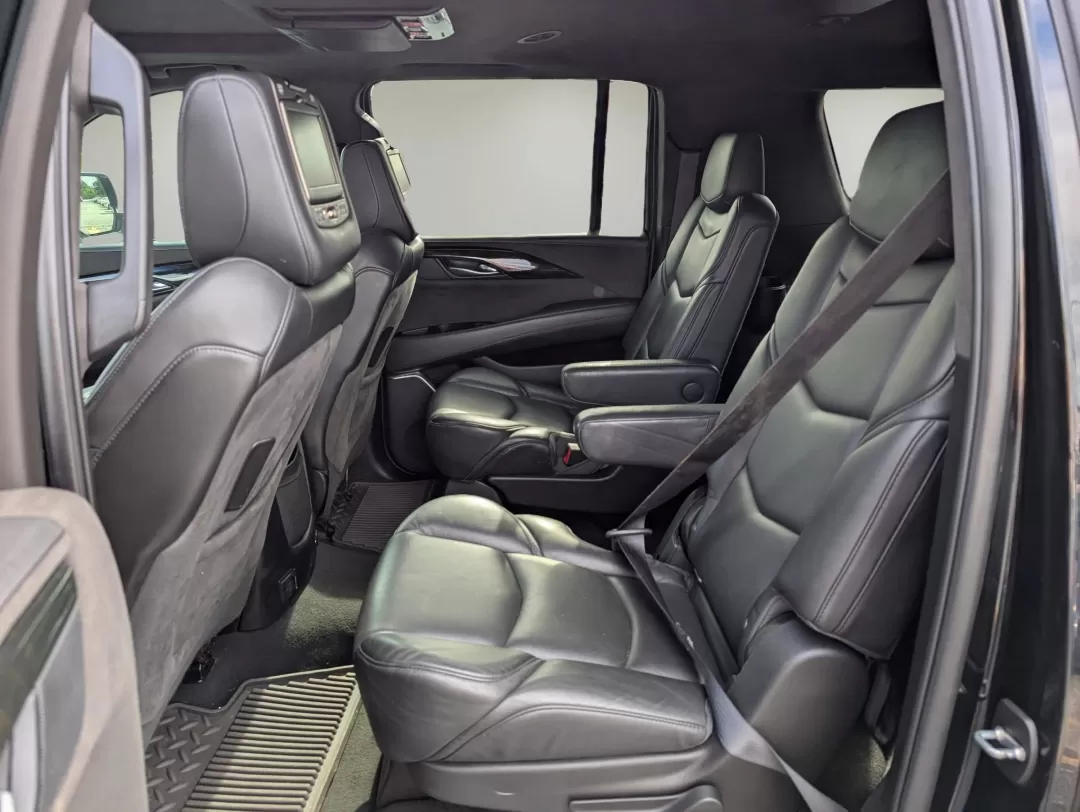 2018 /Jet Black with Jet Black Accents Cadillac Escalade ESV Platinum (1GYS4KKJ5JR) with an Other engine, located at 1430 Gateway Drive, Opelika, AL, 36801, (334) 239-0944, 32.637871, -85.409790 - **Experience Luxury and Adventure with the 2018 Cadillac Escalade ESV Platinum at Gils Auto - Opelika!**<br /> <br /> Are you ready to elevate your lifestyle while enjoying the perfect blend of luxury and capability? The 2018 Cadillac Escalade ESV Platinum is designed for those who crave adventure, - Photo#10
