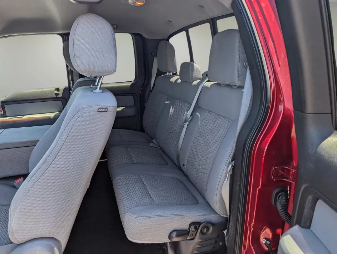 2013 Ford F-150 XLT (1FTFX1CT0DF) with an Turbocharged Gas V6 3.5L/213 engine, 6-Speed Automatic transmission, located at 7000 Northlake Connector, Columbus, GA, 31904, (706) 987-8085, 32.524975, -84.978134 - 2013 Ford F-150 XLT - Photo#12