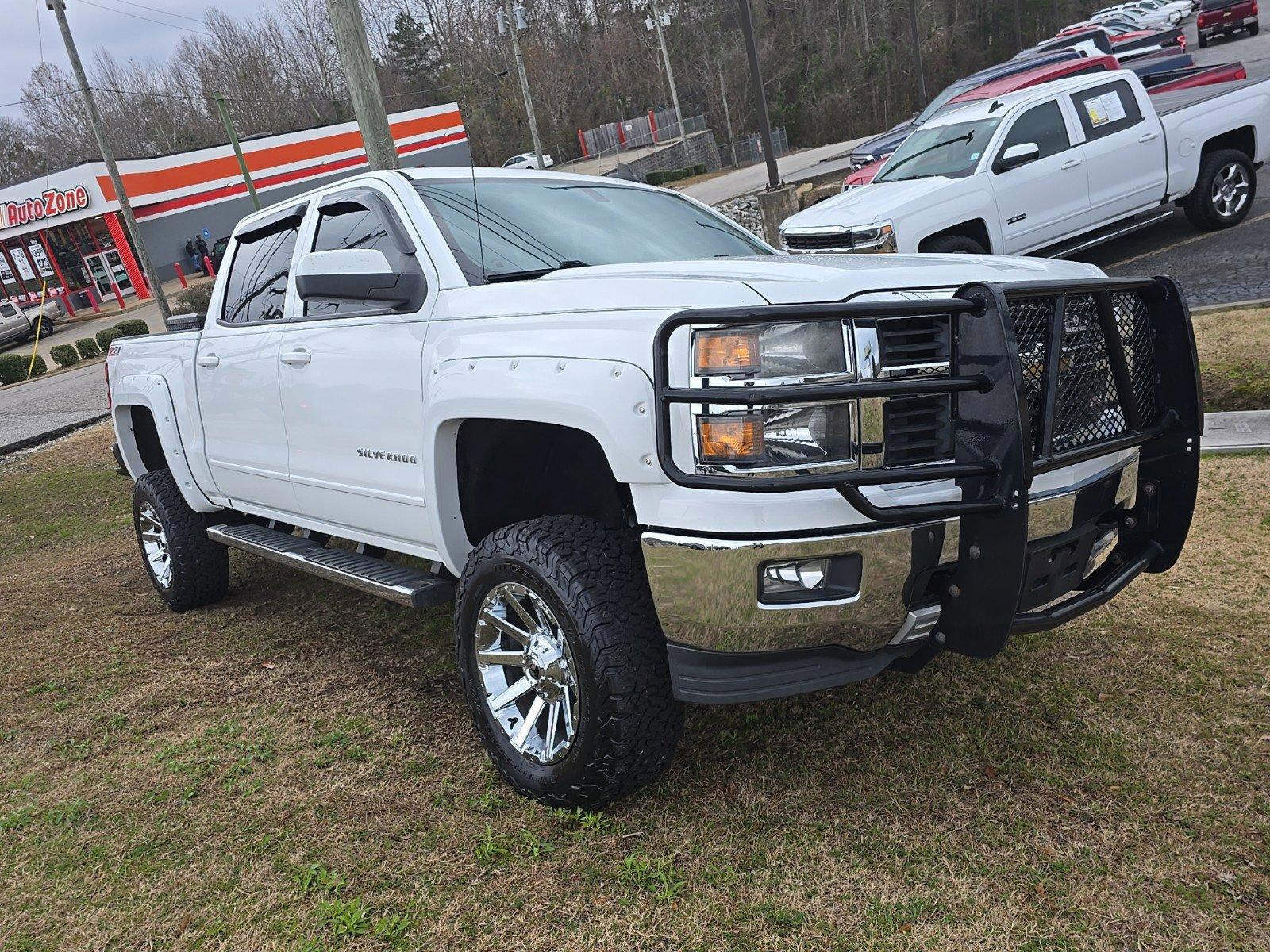 2015 /Dark Ash with Jet Black Interior Accents Chevrolet Silverado 1500 LT (3GCUKREC8FG) with an Gas/Ethanol V8 5.3L/325 engine, 6-Speed Automatic transmission, located at 3959 U.S. 80 W, Phenix City, AL, 36870, (334) 297-4885, 32.469296, -85.135185 - 2015 Chevrolet Silverado 1500 LT - Photo#3