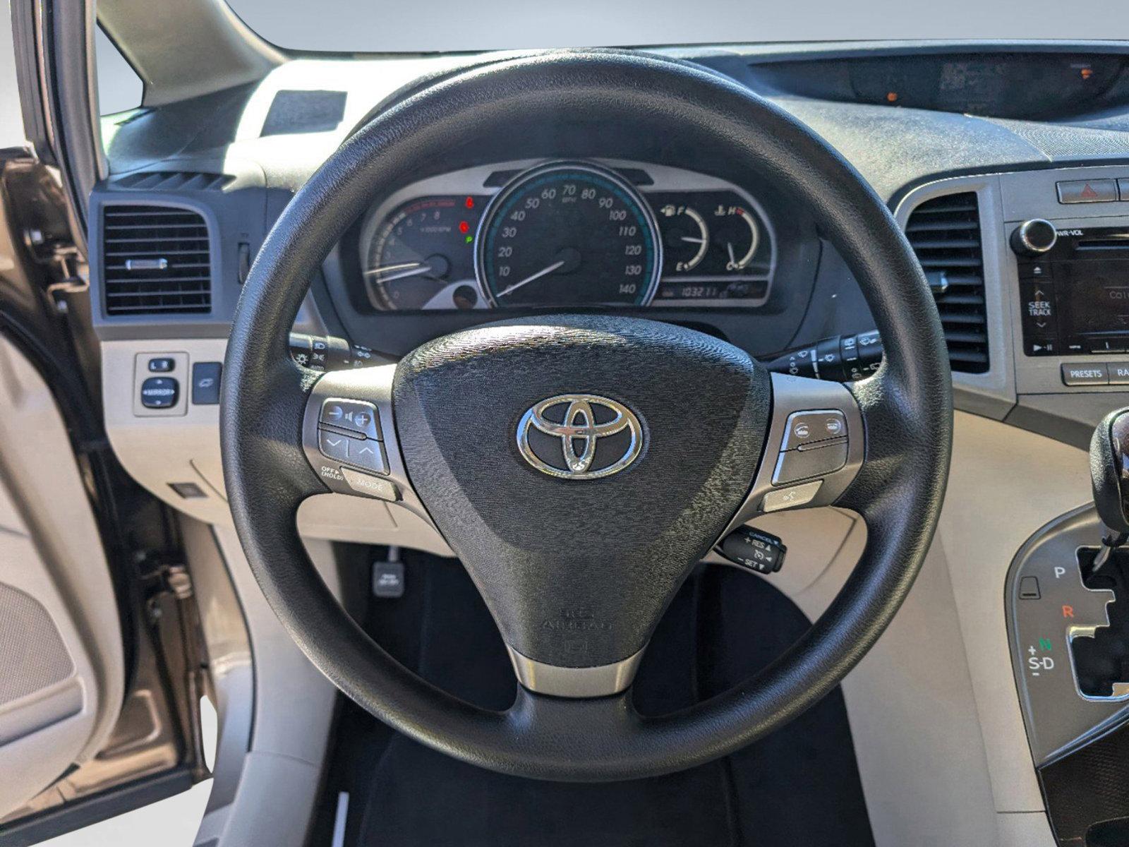 2010 Toyota Venza (4T3ZA3BB0AU) with an Gas I4 2.7L/163 engine, 6-Speed Automatic transmission, located at 7000 Northlake Connector, Columbus, GA, 31904, (706) 987-8085, 32.524975, -84.978134 - 2010 Toyota Venza - Photo#2