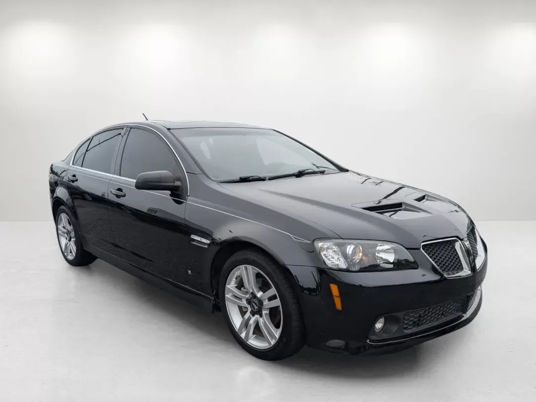 2008 Panther Black Metallic /Onyx Pontiac G8 (6G2ER57798L) with an Gas V6 3.6L/217 engine, 5-Speed Automatic w/OD, Electronic transmission, located at 7000 Northlake Connector, Columbus, GA, 31904, (706) 987-8085, 32.524975, -84.978134 - 2008 Pontiac G8 - Photo#2
