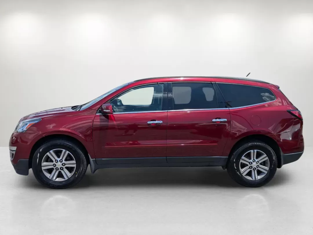 2015 /Ebony Chevrolet Traverse LT (1GNKVHKD6FJ) with an Gas V6 3.6L/217 engine, 6-Speed Automatic transmission, located at 3959 U.S. 80 W, Phenix City, AL, 36870, (334) 297-4885, 32.469296, -85.135185 - 2015 Chevrolet Traverse LT - Photo#7