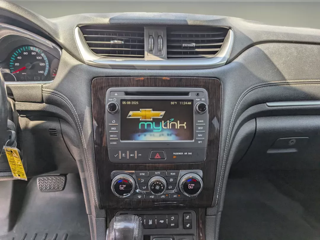 2015 /Ebony Chevrolet Traverse LT (1GNKVHKD6FJ) with an Gas V6 3.6L/217 engine, 6-Speed Automatic transmission, located at 3959 U.S. 80 W, Phenix City, AL, 36870, (334) 297-4885, 32.469296, -85.135185 - 2015 Chevrolet Traverse LT - Photo#14