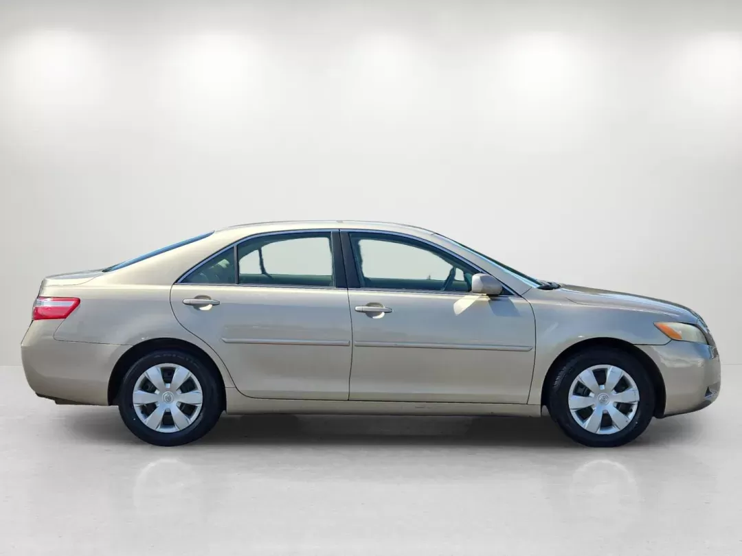 2007 Toyota Camry LE (4T1BE46K27U) with an Other engine, located at 3959 U.S. 80 W, Phenix City, AL, 36870, (334) 297-4885, 32.469296, -85.135185 - **Drive Into Adventure with the 2007 Toyota Camry LE!**<br /> <br /> Are you searching for the perfect vehicle to complement your busy lifestyle? Whether you're commuting to work, running errands, or enjoying weekend getaways, the 2007 Toyota Camry LE is designed to meet all your needs. This reliabl - Photo#3
