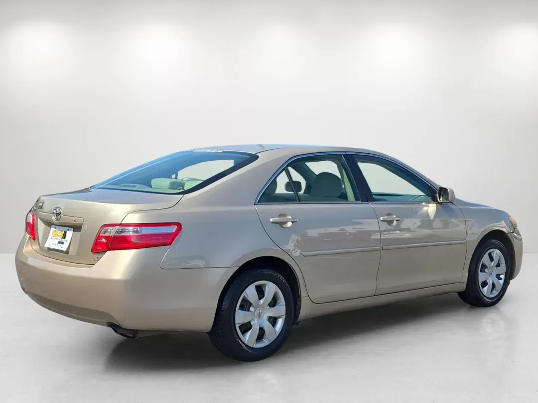 2007 Toyota Camry LE (4T1BE46K27U) with an Other engine, located at 3959 U.S. 80 W, Phenix City, AL, 36870, (334) 297-4885, 32.469296, -85.135185 - **Drive Into Adventure with the 2007 Toyota Camry LE!**<br /> <br /> Are you searching for the perfect vehicle to complement your busy lifestyle? Whether you're commuting to work, running errands, or enjoying weekend getaways, the 2007 Toyota Camry LE is designed to meet all your needs. This reliabl - Photo#4