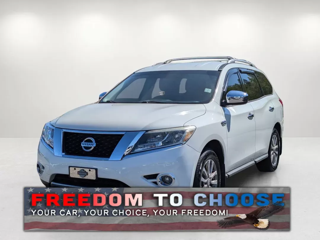 2015 /Charcoal Nissan Pathfinder S (5N1AR2MN0FC) with an Regular Unleaded V-6 3.5 L/213 engine, 1-Speed CVT w/OD transmission, located at 7000 Northlake Connector, Columbus, GA, 31904, (706) 987-8085, 32.524975, -84.978134 - **Explore New Adventures with the 2015 Nissan Pathfinder S - Your Ideal Family SUV** <br /> Looking for the perfect vehicle that suits your family's lifestyle while providing reliability and comfort? Look no further than the 2015 Nissan Pathfinder S, now available at **Gils Auto** in Phenix City, A - Photo#0