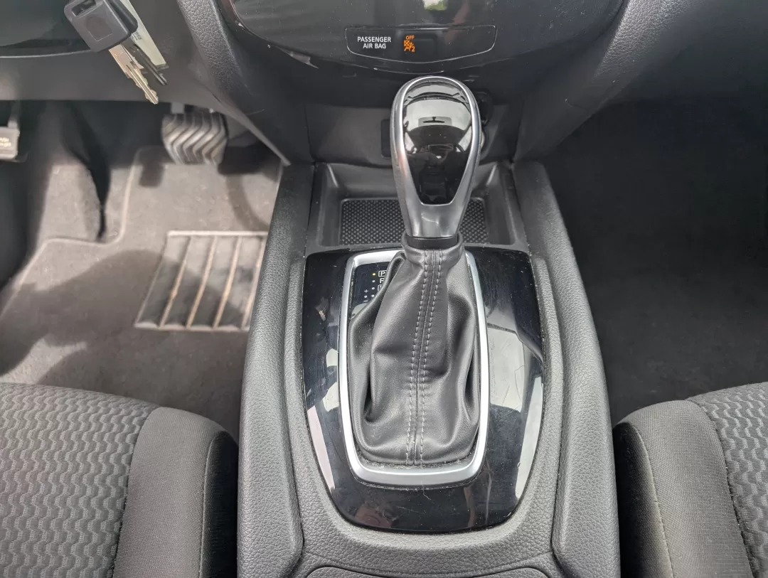 2019 Glacier White /Charcoal Nissan Rogue S (JN1BJ1CP2KW) with an Other engine, located at 3959 U.S. 80 W, Phenix City, AL, 36870, (334) 297-4885, 32.469296, -85.135185 - Are you ready to elevate your weekend adventures or tackle your daily commute with confidence? The 2019 Nissan Rogue S is the perfect companion for anyone seeking versatility, comfort, and efficiency. This stylish Sport Utility Vehicle (SUV) is designed to accommodate a variety of lifestyles, making - Photo#12