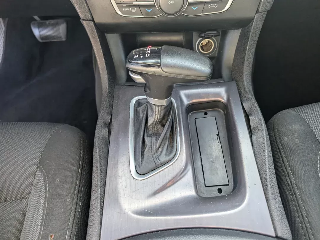 2016 /Black Dodge Charger SE (2C3CDXBG0GH) with an Regular Unleaded V-6 3.6 L/220 engine, 8-Speed Automatic w/OD transmission, located at 804 22nd Ave, Phenix City, AL, 36870, (334) 297-1860, 32.484749, -85.024475 - 2016 Dodge Charger SE - Photo#13