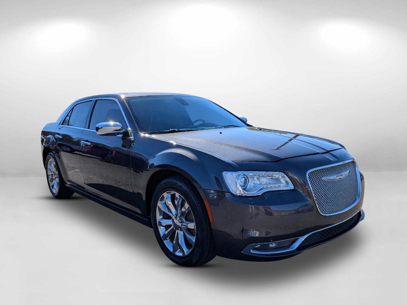 2016 /Black Chrysler 300 300C (2C3CCAKGXGH) with an Regular Unleaded V-6 3.6 L/220 engine, 8-Speed Automatic w/OD transmission, located at 1430 Gateway Drive, Opelika, AL, 36801, (334) 239-0944, 32.637871, -85.409790 - 2016 Chrysler 300 300C - Photo#2