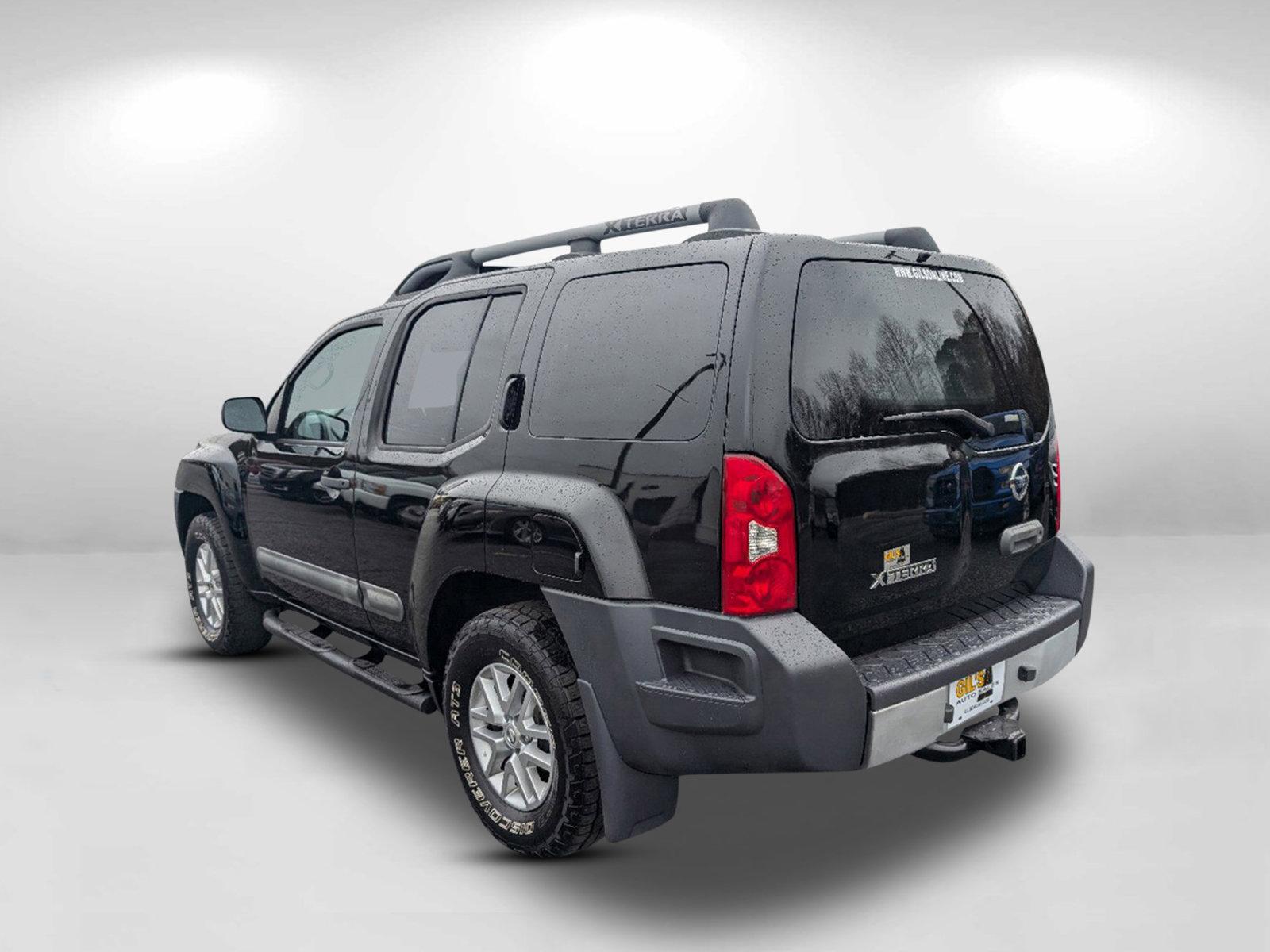 2015 /Gray Nissan Xterra S (5N1AN0NU6FN) with an Regular Unleaded V-6 4.0 L/241 engine, 5-Speed Automatic w/OD transmission, located at 804 22nd Ave, Phenix City, AL, 36870, (334) 297-1860, 32.484749, -85.024475 - 2015 Nissan Xterra S - Photo#5