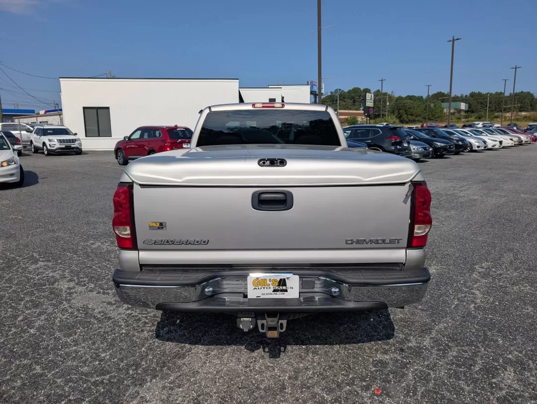 2005 Silver Birch Metallic /Medium Gray Chevrolet Silverado 1500 LT (2GCEC19T651) with an Other engine, located at 3959 U.S. 80 W, Phenix City, AL, 36870, (334) 297-4885, 32.469296, -85.135185 - **Unleash Your Adventurous Spirit with the 2005 Chevrolet Silverado 1500 LT!** <br /> <br /> Are you ready to take on your next weekend adventure or tackle those daily commutes with confidence? The 2005 Chevrolet Silverado 1500 LT is not just a truck; it's your companion for life's journey. Whether - Photo#5