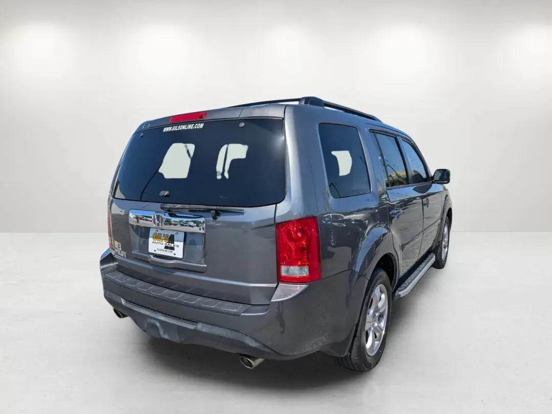 2013 Honda Pilot EX-L (5FNYF3H60DB) with an Gas V6 3.5L/212 engine, 5-Speed Automatic transmission, located at 521 Old Farm Lane Rd, Prattville, AL, 36066, (334) 325-1505, 32.482460, -86.416367 - 2013 Honda Pilot EX-L - Photo#4