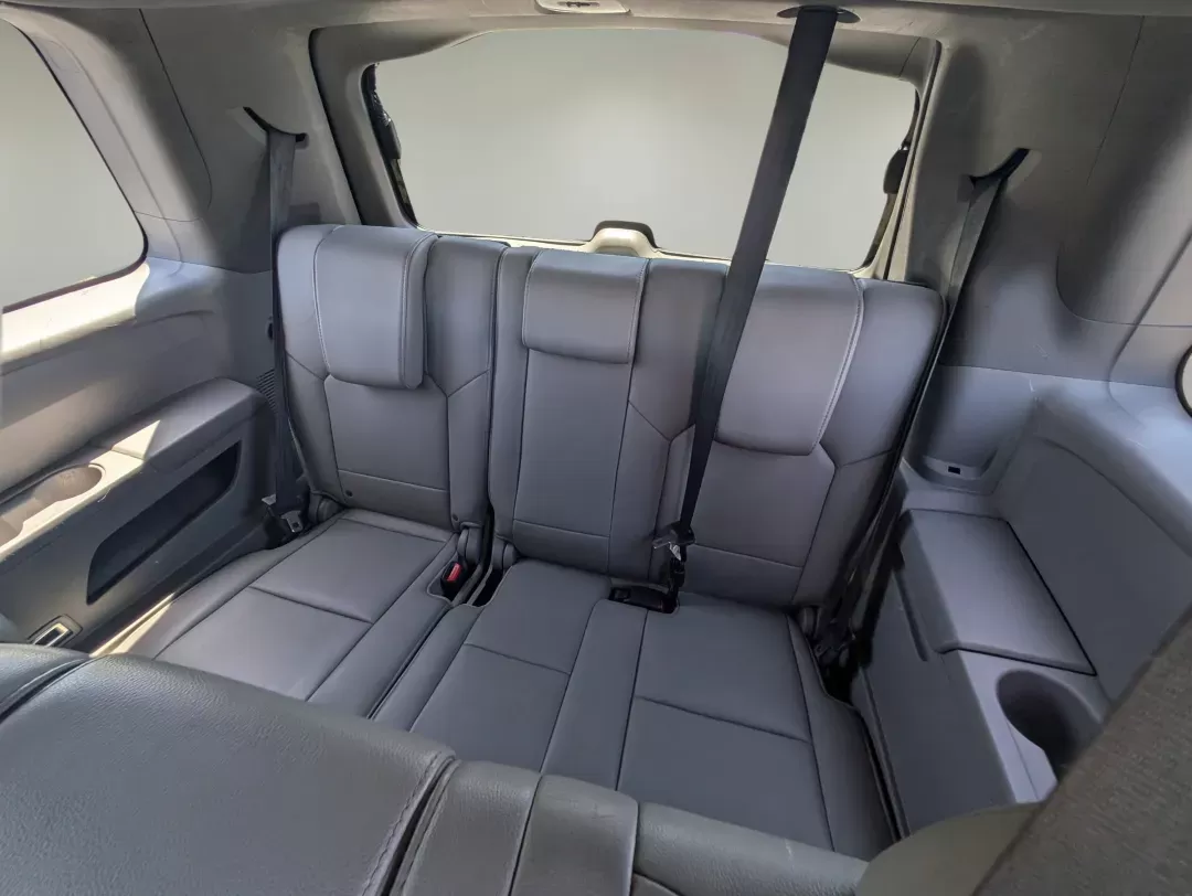 2013 Honda Pilot EX-L (5FNYF3H60DB) with an Gas V6 3.5L/212 engine, 5-Speed Automatic transmission, located at 521 Old Farm Lane Rd, Prattville, AL, 36066, (334) 325-1505, 32.482460, -86.416367 - 2013 Honda Pilot EX-L - Photo#11