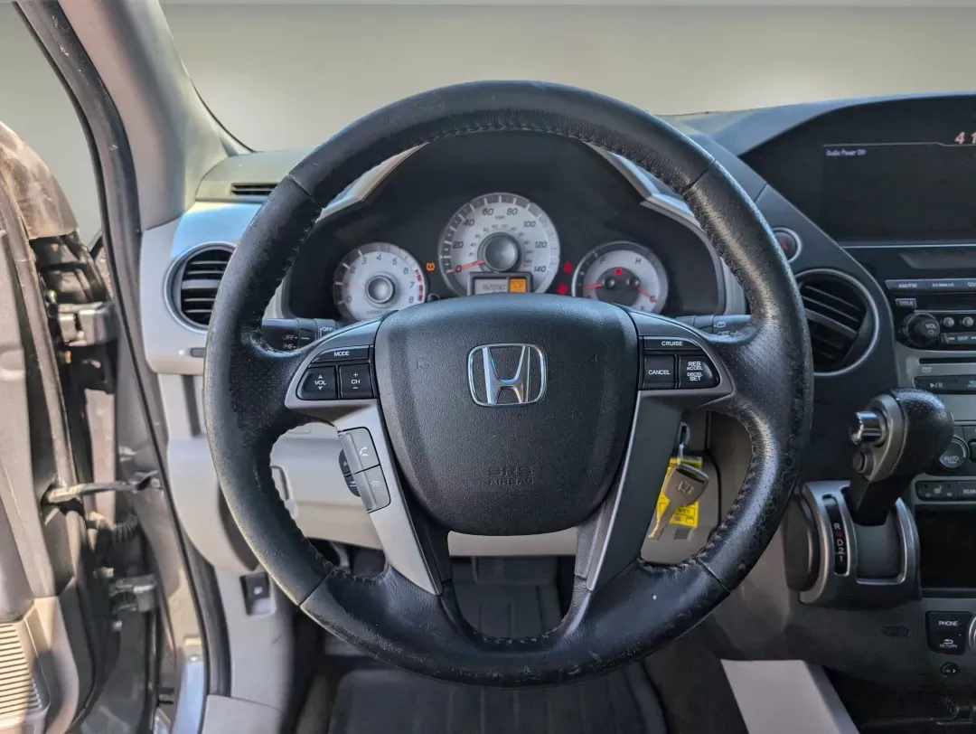 2013 Honda Pilot EX-L (5FNYF3H60DB) with an Gas V6 3.5L/212 engine, 5-Speed Automatic transmission, located at 521 Old Farm Lane Rd, Prattville, AL, 36066, (334) 325-1505, 32.482460, -86.416367 - 2013 Honda Pilot EX-L - Photo#16