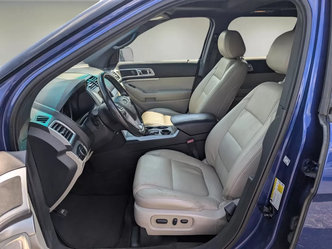 2014 Ford Explorer XLT (1FM5K7D82EG) with an Other engine, located at 3959 U.S. 80 W, Phenix City, AL, 36870, (334) 297-4885, 32.469296, -85.135185 - Discover the perfect blend of versatility and comfort with our 2014 Ford Explorer XLT, now available at Gils Auto in Phenix City, AL. Whether you're a growing family in need of extra space, a commuter looking for reliability, or an adventurer seeking a reliable vehicle for weekend getaways, this SUV - Photo#9