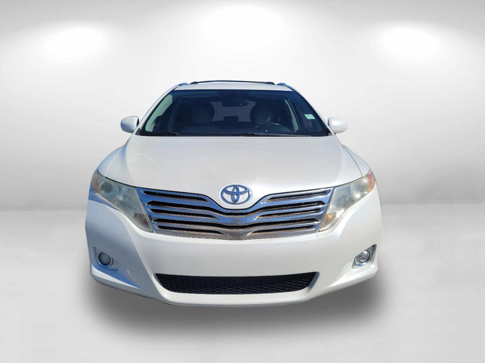 2011 White Toyota Venza (4T3ZA3BB8BU) with an Gas I4 2.7L/163 engine, 6-Speed Automatic transmission, located at 7000 Northlake Connector, Columbus, GA, 31904, (706) 987-8085, 32.524975, -84.978134 - 2011 Toyota Venza - Photo#1