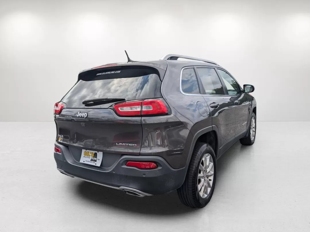 2015 /Lt Frost Beige/Black Jeep Cherokee Limited (1C4PJMDS6FW) with an Other engine, located at 3959 U.S. 80 W, Phenix City, AL, 36870, (334) 297-4885, 32.469296, -85.135185 - **Adventure Awaits with This 2015 Jeep Cherokee Limited at Gils Auto Phenix City, AL!**<br /> <br /> Whether you're a weekend warrior seeking thrills off the beaten path or a busy professional needing a reliable ride for daily commutes, this 2015 Jeep Cherokee Limited is perfectly suited for your l - Photo#5