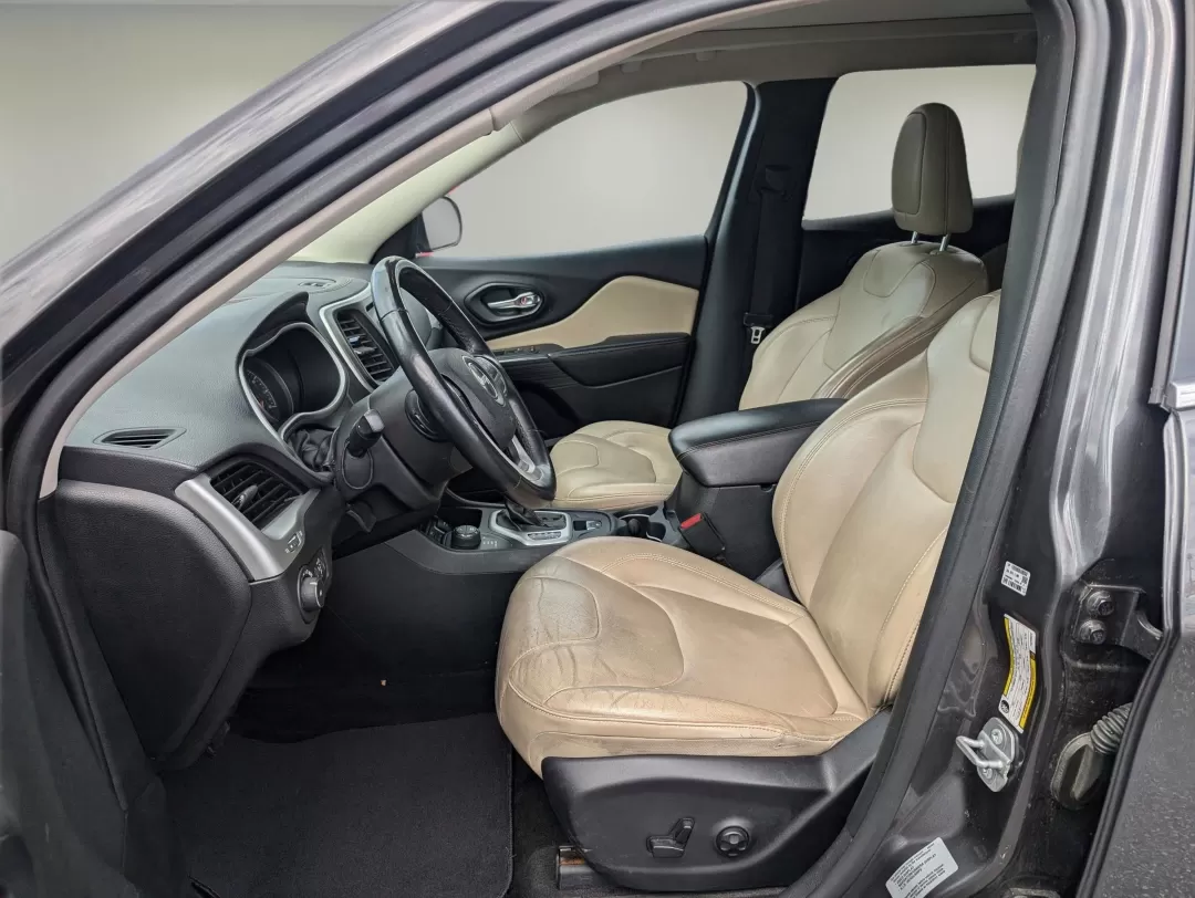 2015 /Lt Frost Beige/Black Jeep Cherokee Limited (1C4PJMDS6FW) with an Other engine, located at 3959 U.S. 80 W, Phenix City, AL, 36870, (334) 297-4885, 32.469296, -85.135185 - **Adventure Awaits with This 2015 Jeep Cherokee Limited at Gils Auto Phenix City, AL!**<br /> <br /> Whether you're a weekend warrior seeking thrills off the beaten path or a busy professional needing a reliable ride for daily commutes, this 2015 Jeep Cherokee Limited is perfectly suited for your l - Photo#10