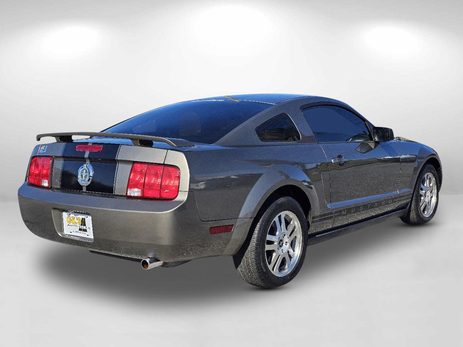 2005 Mineral Grey Metallic /Dark Charcoal Ford Mustang Premium (1ZVFT80N355) with an Gas V6 4.0L/244 engine, 5-Speed Automatic transmission, located at 5115 14th Ave., Columbus, GA, 31904, (706) 323-0345, 32.511494, -84.971046 - 2005 Ford Mustang Premium - Photo#4