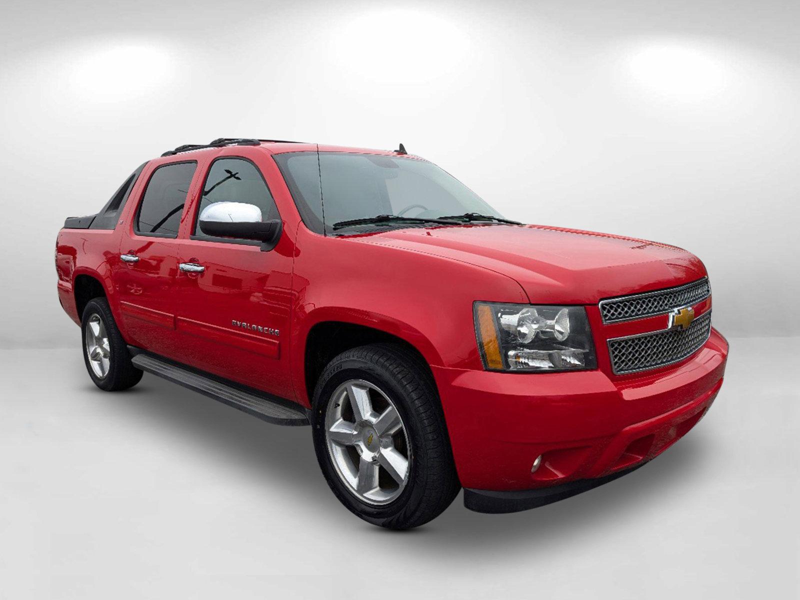 2012 /Dark Cashmere/Light Cashmere Chevrolet Avalanche LT (3GNMCFE07CG) with an Gas/Ethanol V8 5.3L/325 engine, 6-Speed Automatic transmission, located at 5115 14th Ave., Columbus, GA, 31904, (706) 323-0345, 32.511494, -84.971046 - 2012 Chevrolet Avalanche LT - Photo#4