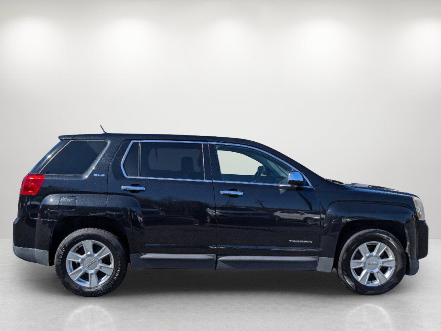 2011 /Jet Black GMC Terrain SLE-1 (2CTALMEC9B6) with an Gas I4 2.4/146.5 engine, 6-Speed Automatic transmission, located at 3959 U.S. 80 W, Phenix City, AL, 36870, (334) 297-4885, 32.469296, -85.135185 - 2011 GMC Terrain SLE-1 - Photo#3