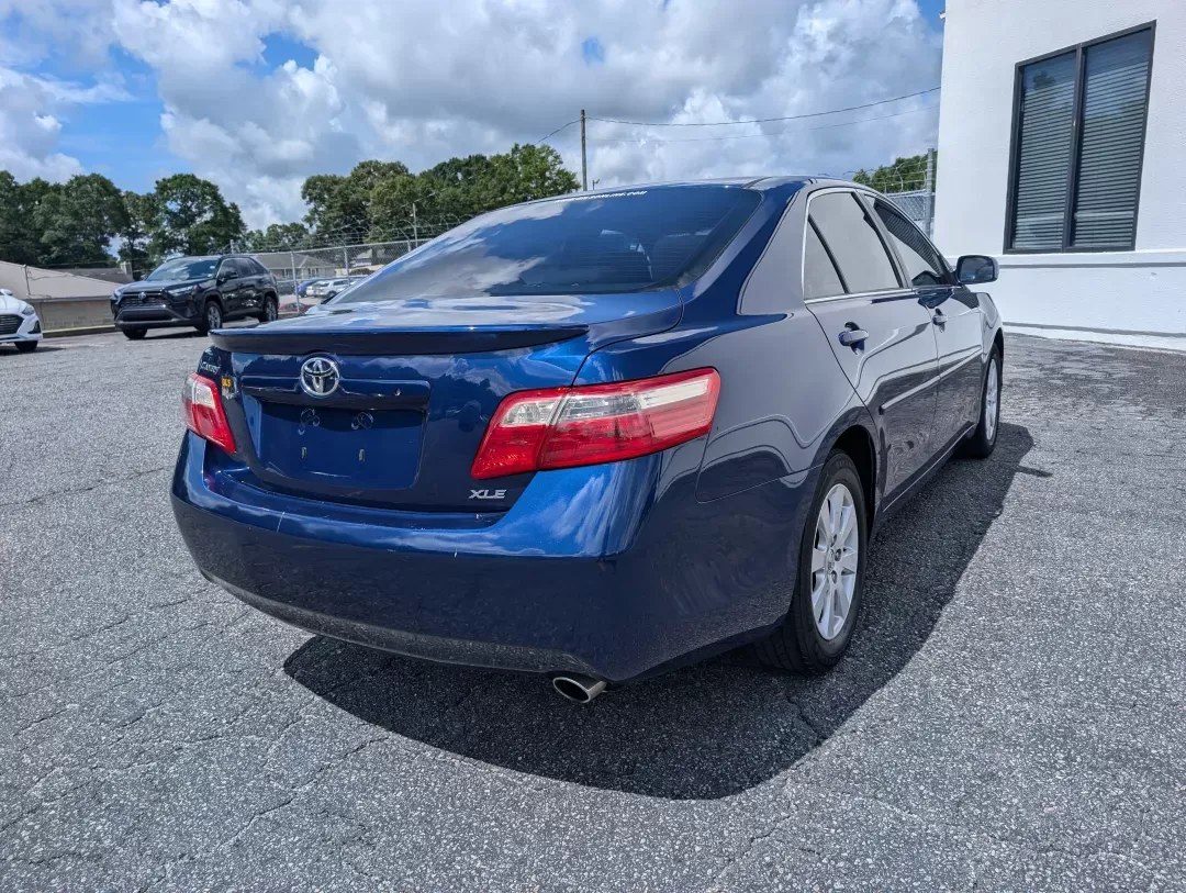 2008 Toyota Camry XLE (4T1BE46K28U) with an Gas I4 2.4L/144 engine, 5-Speed Automatic w/OD transmission, located at 3959 U.S. 80 W, Phenix City, AL, 36870, (334) 297-4885, 32.469296, -85.135185 - 2008 Toyota Camry XLE - Photo#4