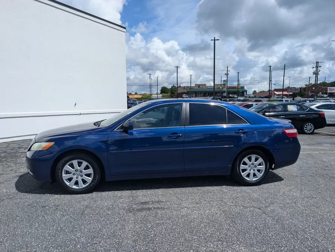 2008 Toyota Camry XLE (4T1BE46K28U) with an Gas I4 2.4L/144 engine, 5-Speed Automatic w/OD transmission, located at 3959 U.S. 80 W, Phenix City, AL, 36870, (334) 297-4885, 32.469296, -85.135185 - 2008 Toyota Camry XLE - Photo#7