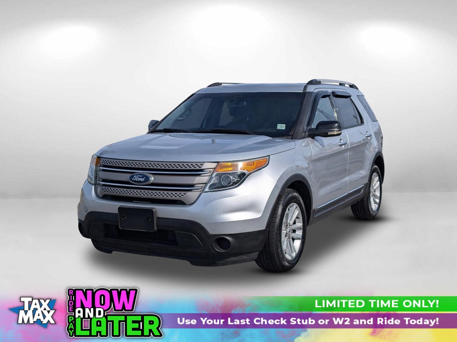 2013 Ford Explorer XLT (1FM5K7D86DG) with an Gas V6 3.5L/213 engine, 6-Speed Automatic w/manual shift transmission, located at 1430 Gateway Drive, Opelika, AL, 36801, (334) 239-0944, 32.637871, -85.409790 - 2013 Ford Explorer XLT - Photo#0